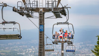 ještěd Lanovka ORLEN line Skalka vás vyveze na ještědský hřeben